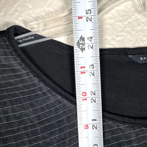 Elegant Black Pleated Women's Top - Picture 13 of 13